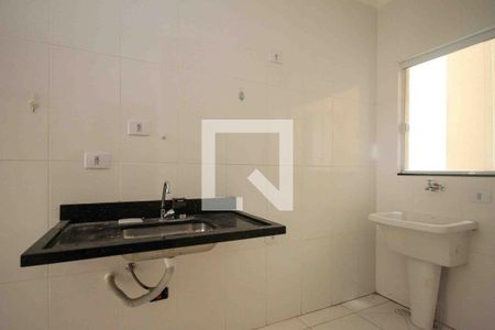 Cozinha e Área de Serviço de apartamento para alugar com 2 quartos, 40m² em Vila Antonieta, São Paulo