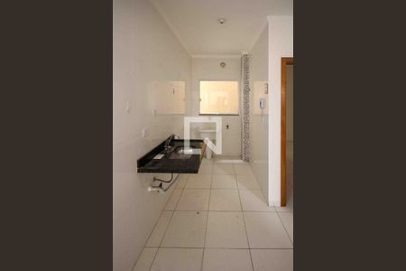 Cozinha e Área de Serviço de apartamento para alugar com 2 quartos, 40m² em Vila Antonieta, São Paulo