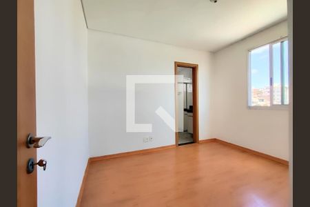 Suíte de apartamento para alugar com 2 quartos, 58m² em Palmares, Belo Horizonte