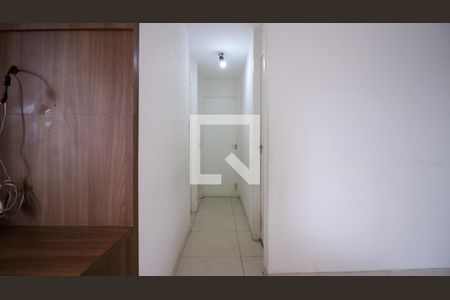 Corredor de apartamento para alugar com 3 quartos, 61m² em Vila Ema, São Paulo