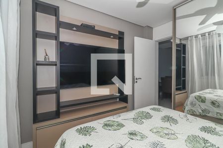 Quarto de apartamento à venda com 1 quarto, 42m² em Passo da Areia, Porto Alegre