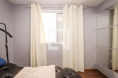 Quarto 2 de apartamento para alugar com 2 quartos, 45m² em Jardim Elizabete, Taboão da Serra