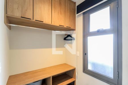 Closet de kitnet/studio à venda com 1 quarto, 25m² em Campo Belo, São Paulo