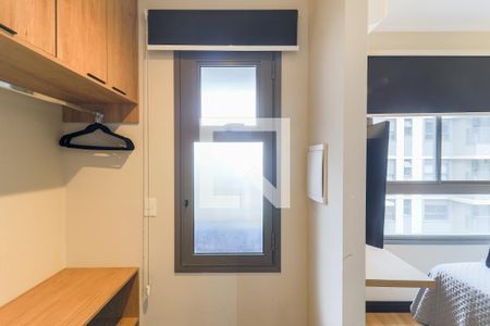 Closet de kitnet/studio à venda com 1 quarto, 25m² em Campo Belo, São Paulo
