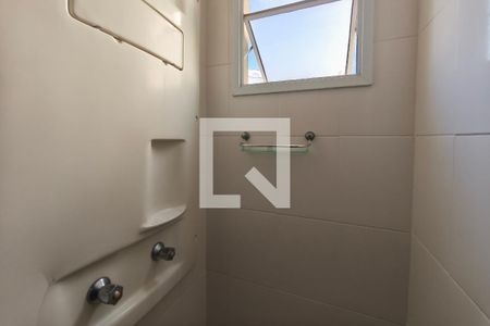 Banheiro Social de apartamento à venda com 2 quartos, 65m² em Swift, Campinas