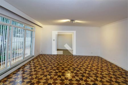 Casa à venda com 4 quartos, 241m² em Granja Julieta, São Paulo