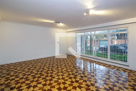 Casa à venda com 4 quartos, 241m² em Granja Julieta, São Paulo