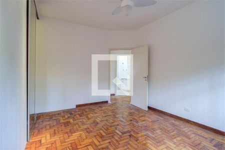 Casa à venda com 5 quartos, 300m² em Jardim Marajoara, São Paulo