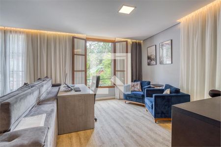 Casa à venda com 4 quartos, 275m² em Chácara Flora, São Paulo