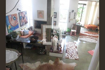 Casa à venda com 3 quartos, 200m² em Vila Santana, São Paulo