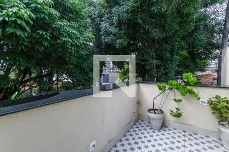 Varanda de casa de condomínio à venda com 3 quartos, 300m² em Indianópolis, São Paulo