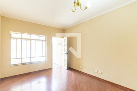 Sala de casa à venda com 2 quartos, 75m² em Vila Carrão, São Paulo