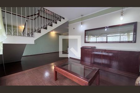 Sala de Estar de casa à venda com 4 quartos, 250m² em Jardim Nova Europa, Campinas