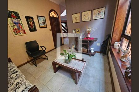 Casa à venda com 3 quartos, 360m² em Nova Suíça, Belo Horizonte