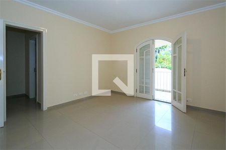 Casa à venda com 5 quartos, 770m² em Interlagos, São Paulo