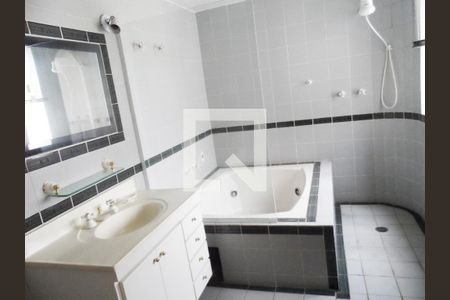 Casa à venda com 5 quartos, 441m² em Interlagos, São Paulo