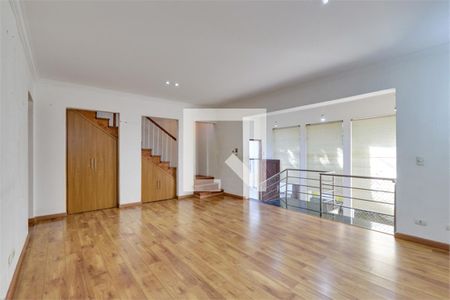 Casa à venda com 4 quartos, 350m² em Jardim Petropolis, São Paulo