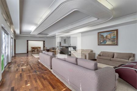 Casa à venda com 3 quartos, 393m² em Chácara Santo Antônio (Zona Sul), São Paulo