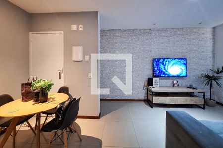 Sala de apartamento à venda com 2 quartos, 53m² em Santa Rosa, Niterói