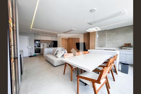 Sala de apartamento à venda com 2 quartos, 87m² em Santo Amaro, São Paulo