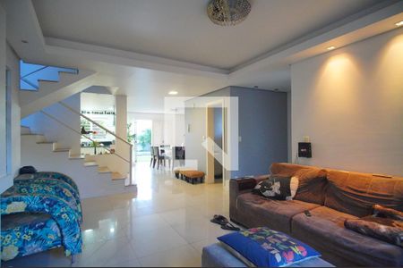 Sala de casa para alugar com 3 quartos, 241m² em Hamburgo Velho, Novo Hamburgo