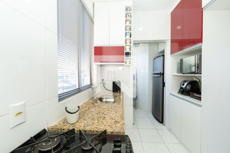 COZINHA de apartamento à venda com 3 quartos, 75m² em Caiçara-adelaide, Belo Horizonte