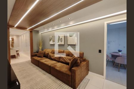 Sala de estar de apartamento à venda com 4 quartos, 206m² em Barra da Tijuca, Rio de Janeiro