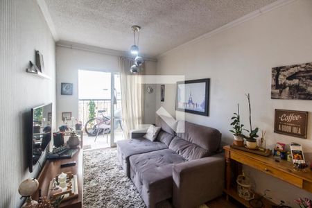 Sala de apartamento à venda com 2 quartos, 68m² em Jardim Tupanci, Barueri