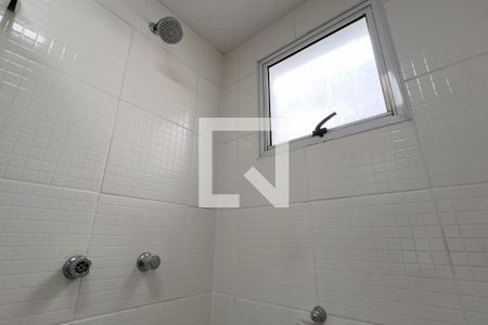 Banheiro de apartamento para alugar com 2 quartos, 49m² em Ponte Grande, Guarulhos