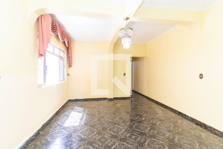 Sala 2 de casa para alugar com 6 quartos, 314m² em Jardim Virginia, São Paulo