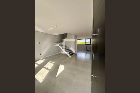 Foto 01 de casa à venda com 3 quartos, 137m² em Parque Jambeiro, Campinas