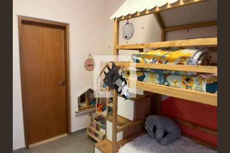 Casa à venda com 3 quartos, 272m² em Vila Carrão, São Paulo