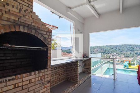 Casa à venda com 4 quartos, 352m² em Piratininga, Niterói