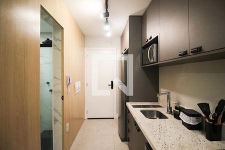 Cozinha de kitnet/studio para alugar com 1 quarto, 27m² em Indianópolis, São Paulo