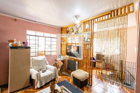 Sala de casa à venda com 2 quartos, 300m² em Santa Tereza, Porto Alegre