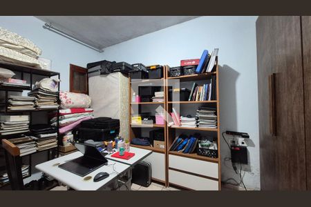 Quarto de casa para alugar com 2 quartos, 189m² em Vila Guaraciaba, Santo André