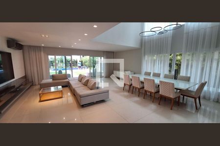 Casa à venda com 5 quartos, 552m² em Barra da Tijuca, Rio de Janeiro