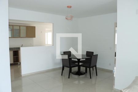 Apartamento para alugar com 3 quartos, 130m² em Vila Bonfim, Embu das Artes