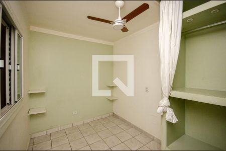 Quarto 2 de casa para alugar com 2 quartos, 60m² em Vila Pereira Cerca, São Paulo