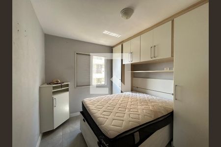 Quarto 1 de apartamento para alugar com 2 quartos, 53m² em Vila Marina, São Paulo