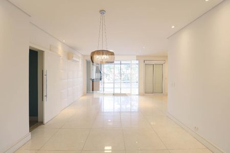 Sala de apartamento à venda com 2 quartos, 260m² em Tremembé, São Paulo