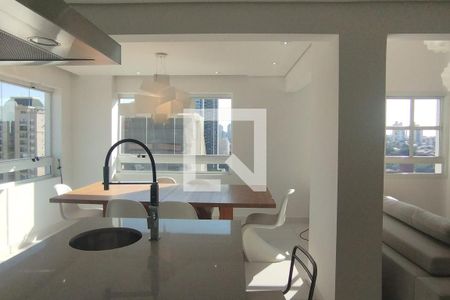 Apartamento à venda com 2 quartos, 104m² em Cambuí, Campinas