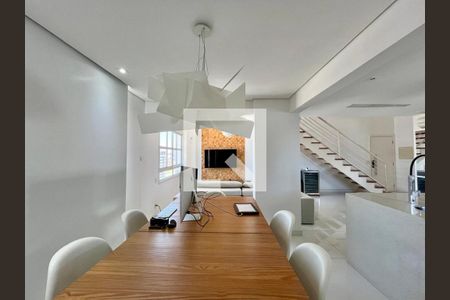 Sala de apartamento à venda com 2 quartos, 104m² em Cambuí, Campinas