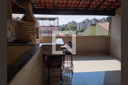 Casa à venda com 3 quartos, 215m² em Parque Marajoara, Santo André