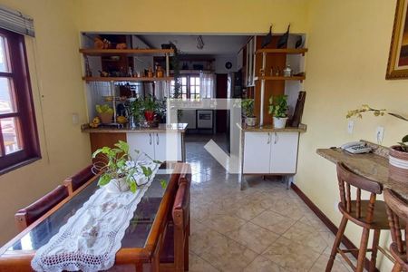 Casa à venda com 4 quartos, 348m² em Cidade Intercap, Taboão da Serra