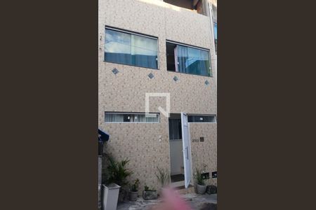 Fachada de casa para alugar com 3 quartos, 100m² em Barreiras, Salvador