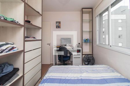 Quarto 2 de apartamento à venda com 3 quartos, 70m² em Cavalhada, Porto Alegre