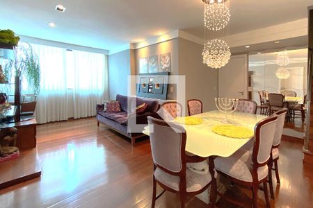 Apartamento para alugar com 4 quartos, 220m² em Lourdes, Belo Horizonte