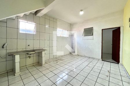 Sala/Cozinha de casa para alugar com 1 quarto, 36m² em Vila Mira, São Paulo