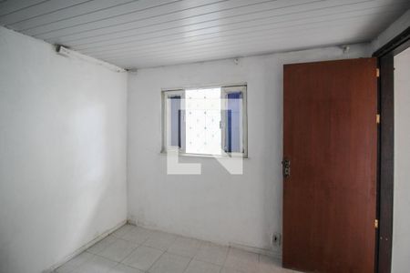 Quarto de casa para alugar com 1 quarto, 68m² em Areia Branca, Belford Roxo